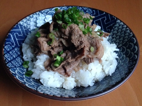 めんつゆで簡単♪牛丼